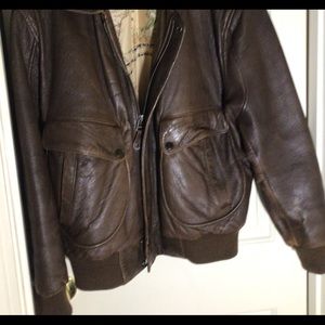 Mens Leather Bomber Style Jacket Lightly Used